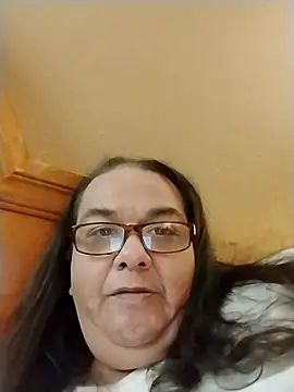 CumswallowinTiff online show from November 1, 5:55 am