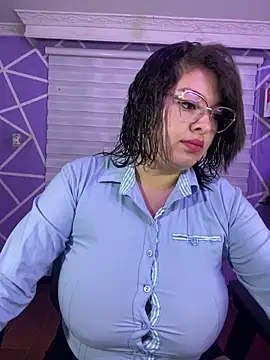 MiiaaJoness online show from May 27, 3:42 pm