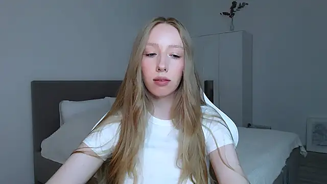 Snapshot of Luna_insniity chatting on October 11, 7:27 pm Luna insniity online show from October 11, 7:27 pm