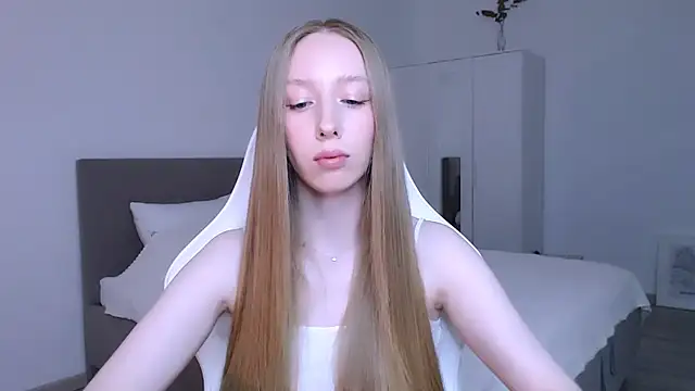 Luna insniity online show from November 20, 8:10 pm