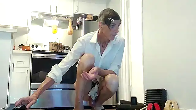 Taylorsexbot online show from November 15, 11:39 pm