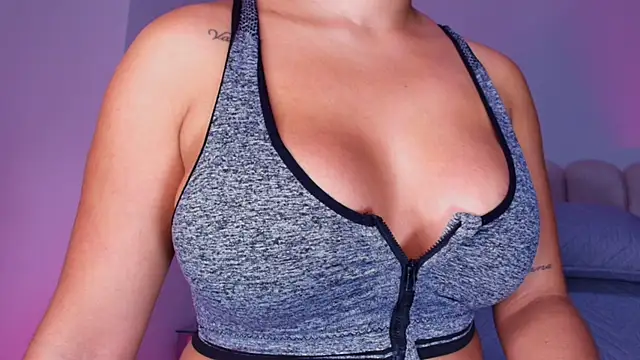 lucyy gray online show from December 2, 3:08 am