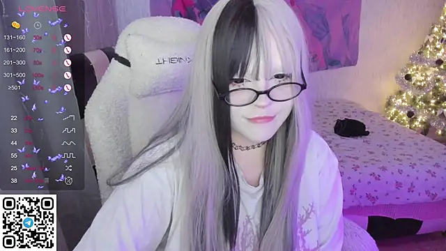 SelenaCute online show from January 14, 6:40 am