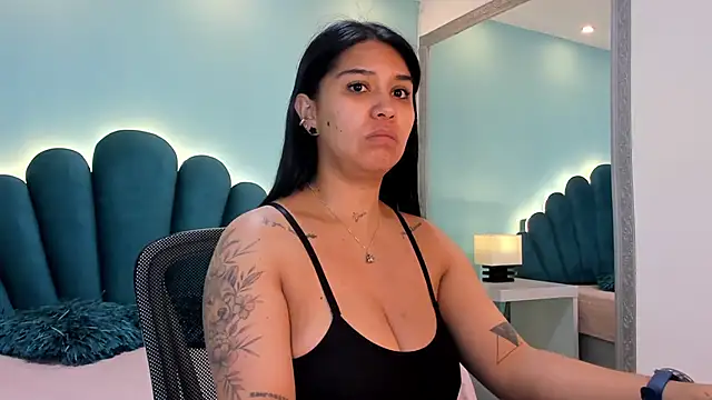 sharlott18 online show from November 26, 12:39 pm