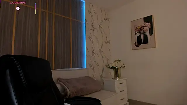 IsabellaAllen online show from October 25, 12:07 am