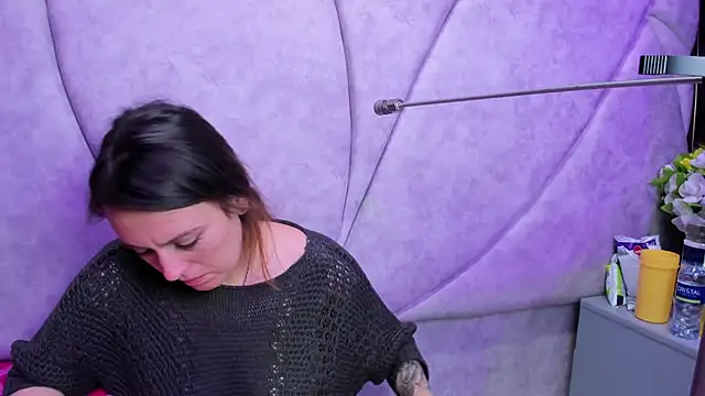 HornySlut69  online show from March 27, 1:45 pm