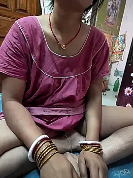 COUPLLE VILLAGE online show from April 17, 2:02 am