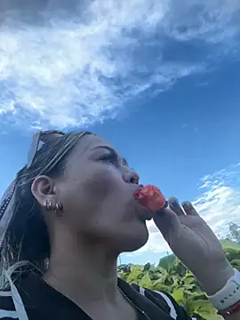 Danielavegax online show from November 26, 10:00 pm