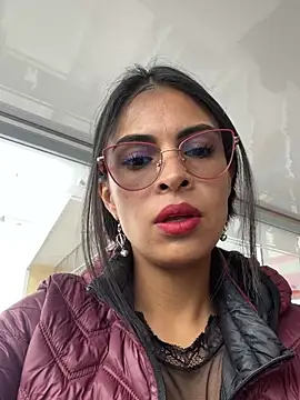 Astrid-- online show from April 21, 3:08 pm