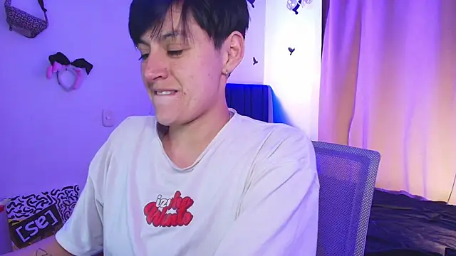 9 Fernanda 9 online show from October 13, 8:39 am