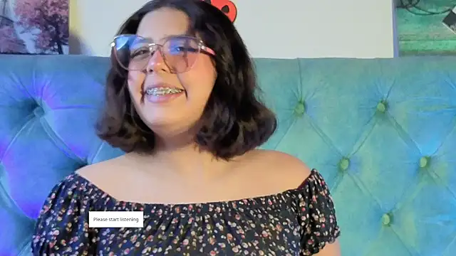 Paola Lyon  online show from November 11, 4:59 pm