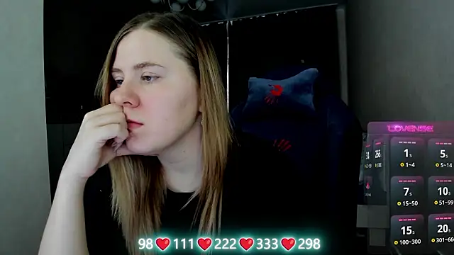 Olivia Munk online show from March 7, 6:20 am