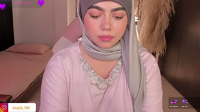 shayla 18 online show from November 18, 8:21 pm