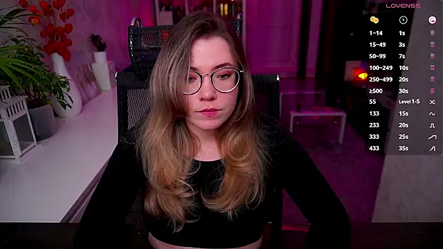 RemyCute online show from March 19, 8:13 pm