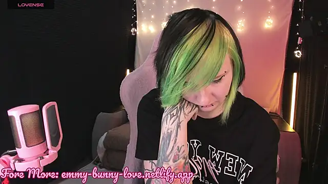 EmmyBunny online show from October 26, 2:45 pm