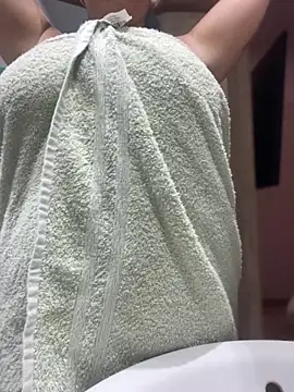 Alicia Ruiz online show from September 16, 7:00 pm