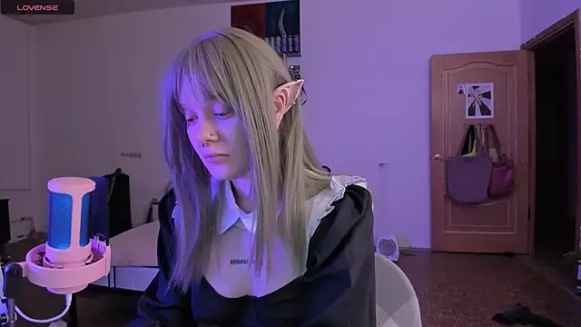 evathority online show from November 11, 4:26 pm