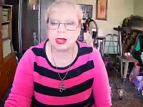 Snapshot of LOLA8888 chatting on October 23, 12:00 pm LOLA8888 online show from October 23, 12:00 pm