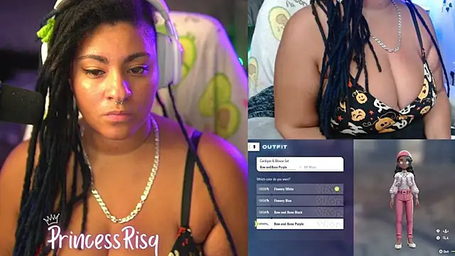 Snapshot of PrincessRisq chatting on October 25, 1:24 am PrincessRisq online show from October 25, 1:24 am