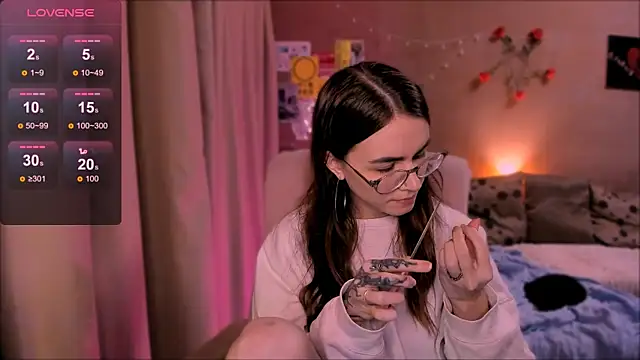  selectrra online show from April 24, 8:33 pm