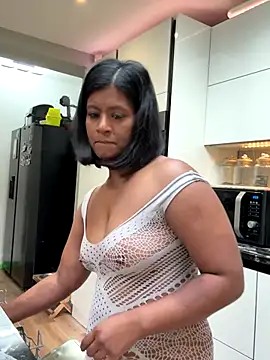 RoseMelanie online show from November 28, 9:01 am