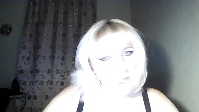 MeilomaWesa online show from November 7, 2:33 pm