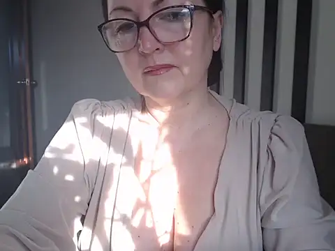 Alma44 online show from March 24, 5:02 am