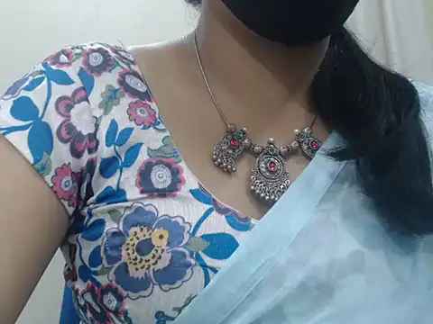 Lovely Siri 23 online show from June 21, 2:21 pm