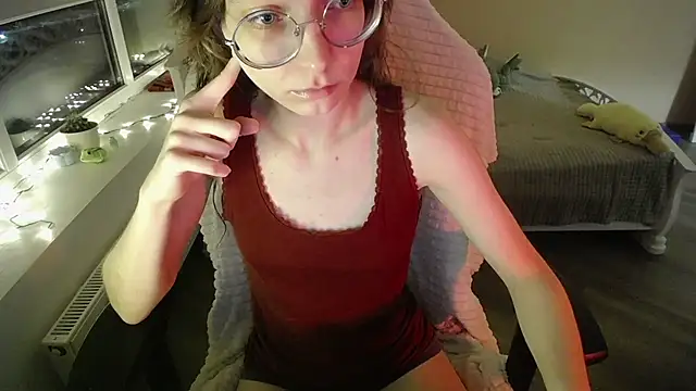 MissLinaDream online show from June 24, 9:03 pm