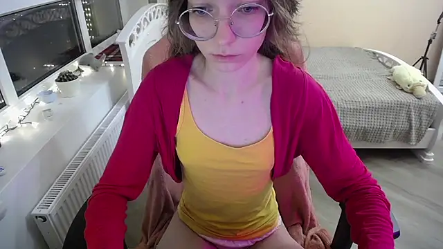 MissLinaDream online show from May 15, 5:16 pm