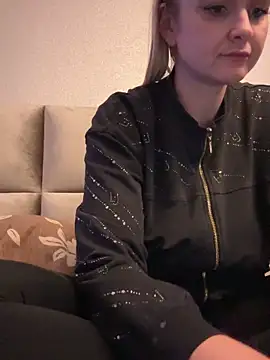 Bella-Tight online show from February 9, 3:36 pm