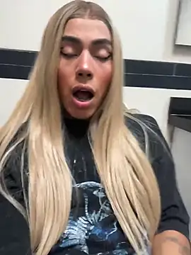 Miss sagitario online show from November 23, 1:13 pm