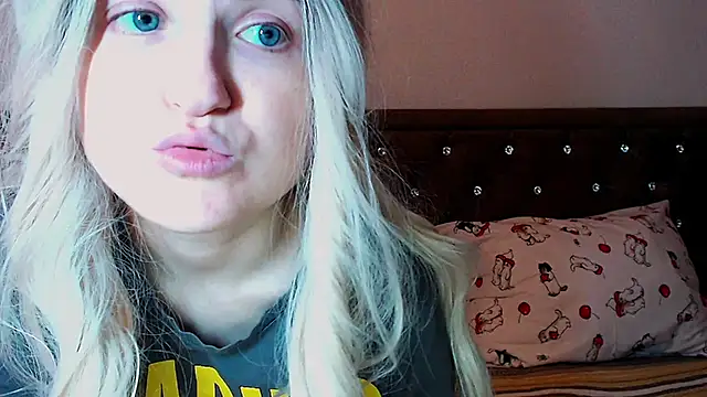 Sara4uu online show from September 12, 11:23 pm