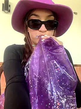 Snapshot of DaniDusan_ chatting on September 27, 6:26 pm DaniDusan  online show from September 27, 6:26 pm