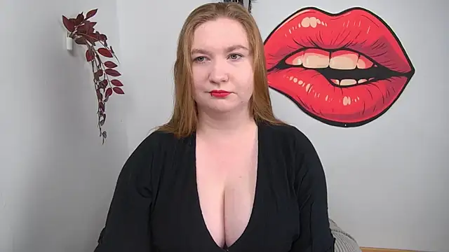 LaraDream online show from April 15, 2:39 pm