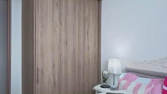 nelumbonucifera online show from March 15, 3:25 pm